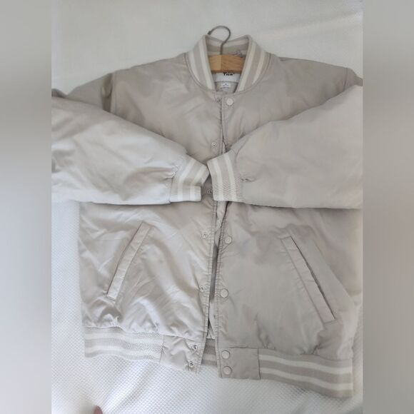TNA Aritzia Women's Cream Bomber Jacket - Picture 14 of 14